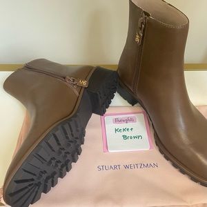 Stuart weitzman boots size 9